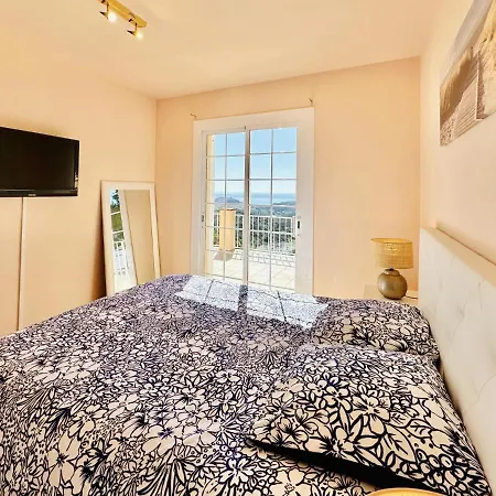 Cardina Costabravasi Holiday home *